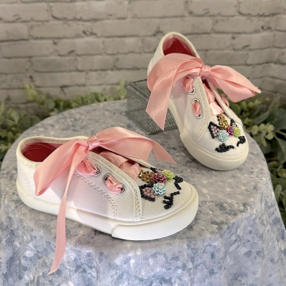 Wonder Nation Embellished White Canvas BumpToe Lace-up Fashion Sneakers Girls 8M